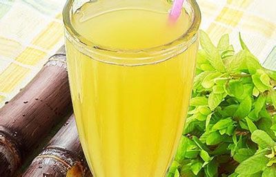 全套甘蔗汁飲料加工設(shè)備，小型蔬果汁生產(chǎn)線